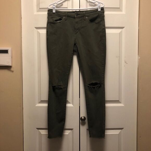 Universal Thread Juniors Destroyed Skinny Jeans - Picture 1 of 8